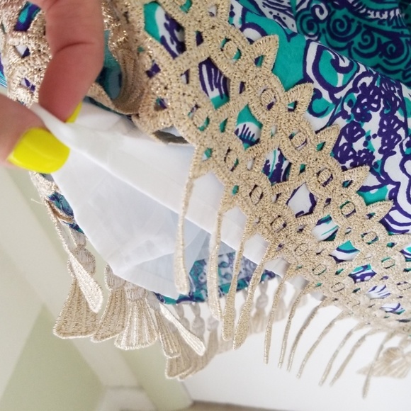 Beautiful Lilly Pulitzer dress w/ gold trim - Picture 5 of 6